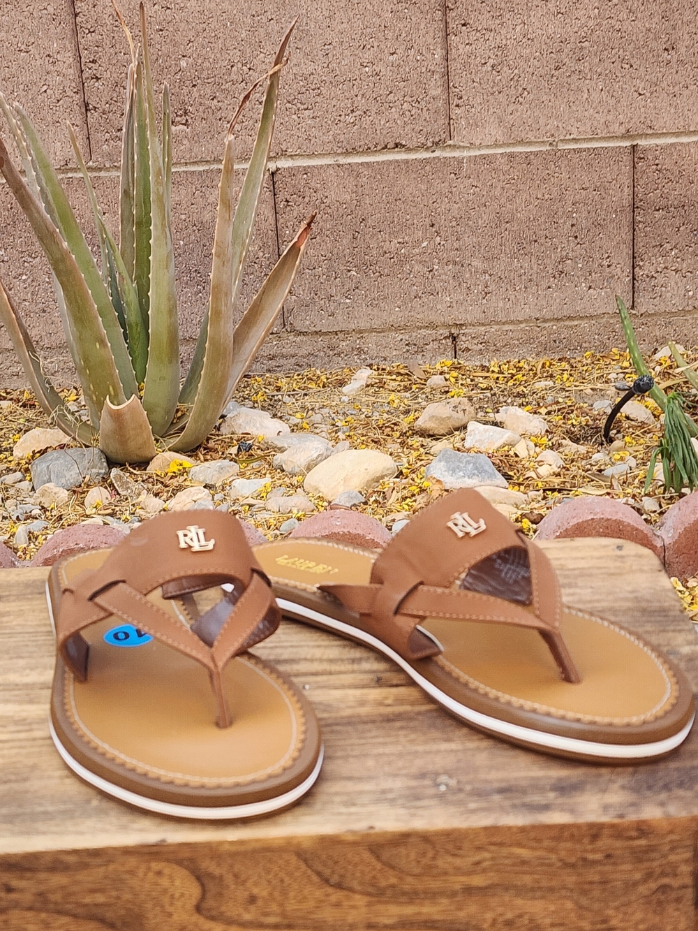 Lauren Ralph Lauren Women's Rosalind Tan Thong Sandals Size 10 - Picture 5 of 8